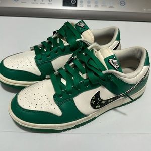 Nike Dunk Low Retro SE “lottery pack-green” Mens 8